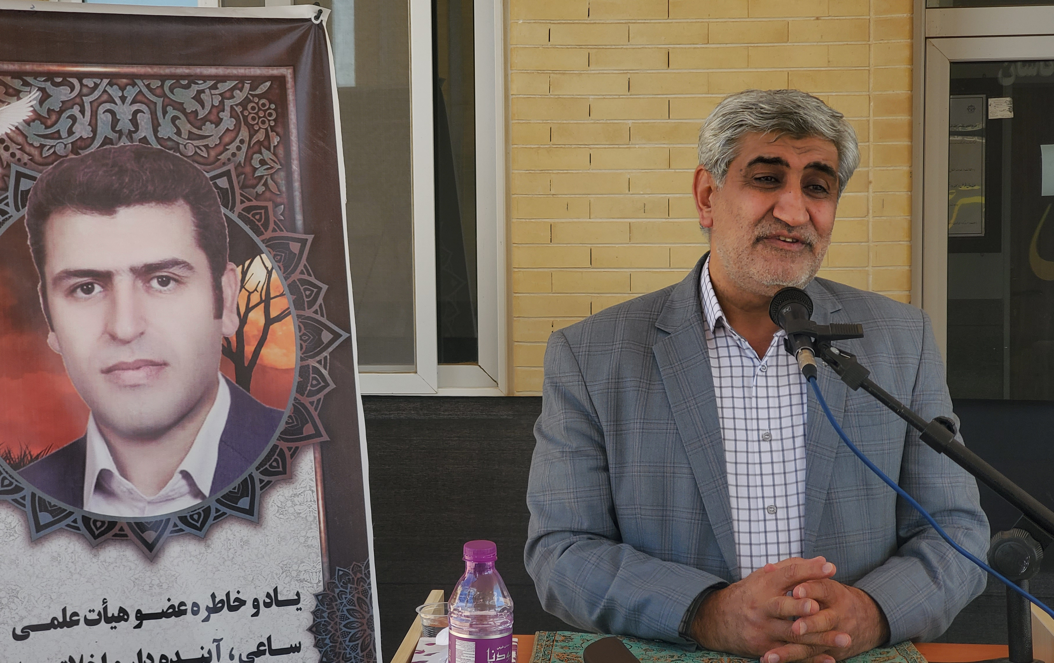 مراسم یادبود دکتر رضایی عنوان شد: مرگ برای انسان های موحد کمال