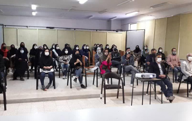 نشست هنری فرش هنرمندان نوگرا هنر ایران