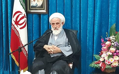امام جمعه کاشان: وحدت کلمه رمز حل مشکلات جامعه اسلامی