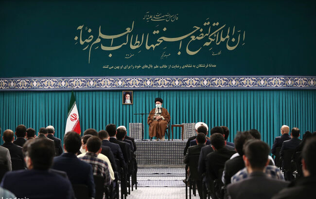 رهبر معظم انقلاب اسلامی دیدار نخبگان جوان استعدادهای برتر علمی: