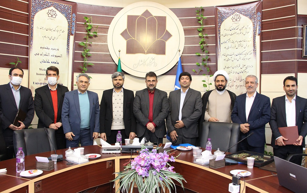 مراسم تکریم معارفه معاونان اداری مالی پژوهشی رئیس مرکز کاشانشناسی دانشگاه کاشان
