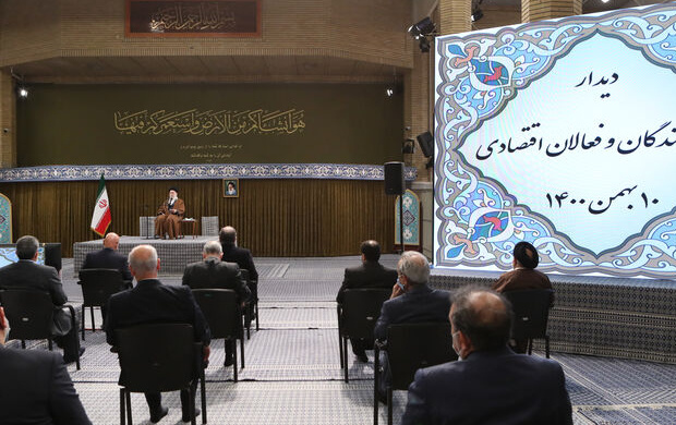 رهبر معظم انقلاب اسلامی دیدار جمعی تولیدکنندگان فعالان صنعتی: