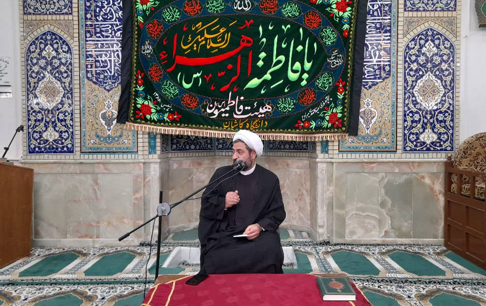 حجت الاسلام المسلمین دکتر خسروی"رمضان فرصت مناسبی برای بیان سیره امیر المومنین مباحث مواجهه مردم اقدامات مسئولین برابر آنهاست.