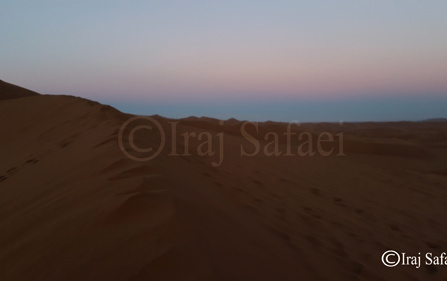 تصویربرداری سایه زمین سرخی شرق توسط ایرج صفایی مسئول رسدخانه دانشگاه کاشان کویر مرنجاب