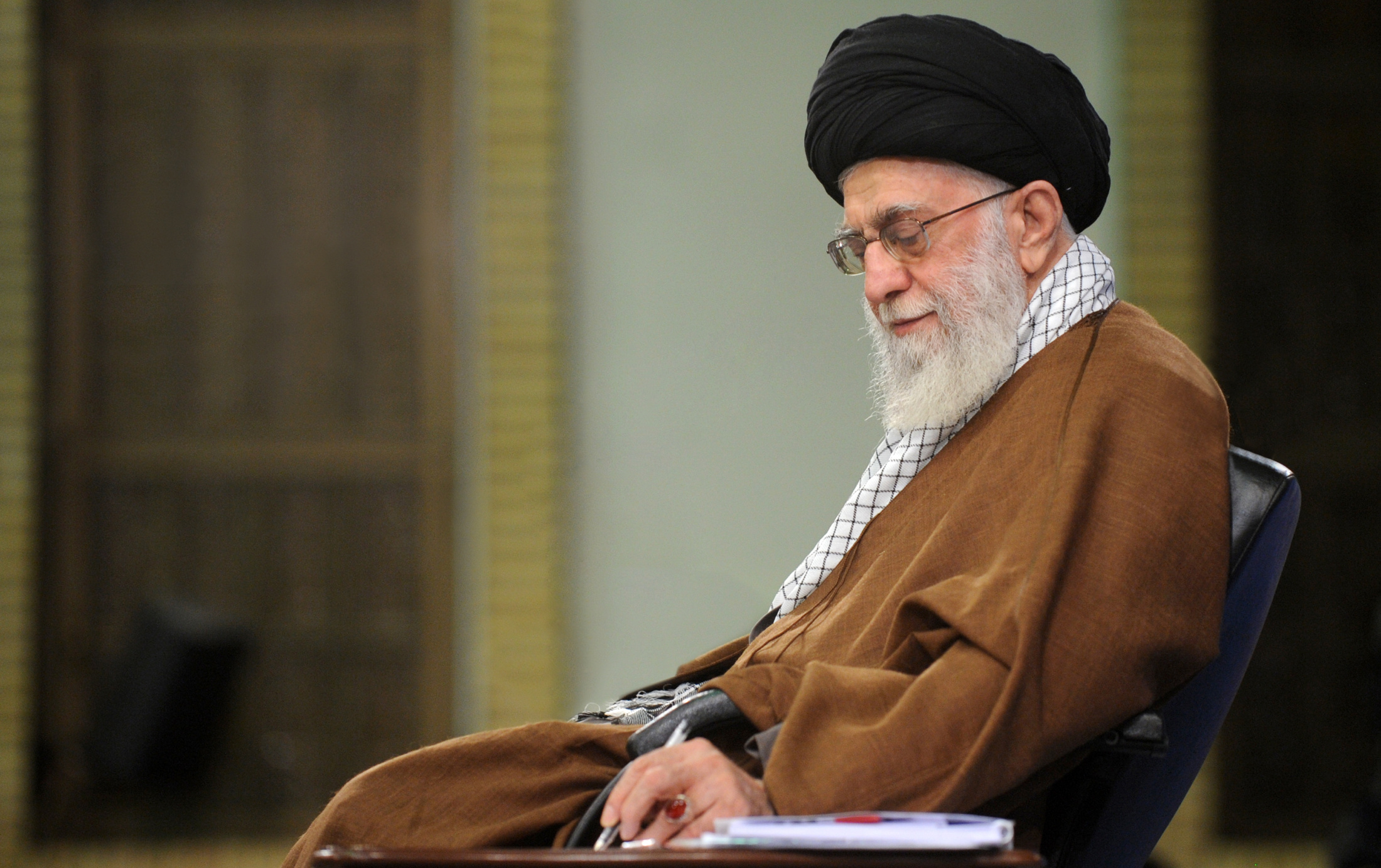پیام رهبر معظم انقلاب اسلامی فعالان حوزه جمعیت تأکید بر جوان‌شدن نیروی انسانی کشور: