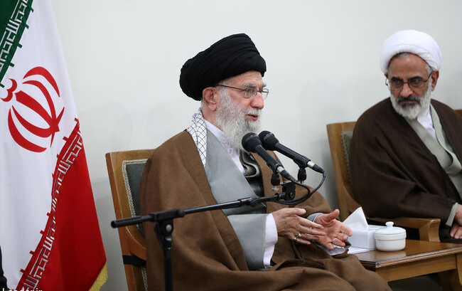 رهبر معظم انقلاب اسلامی دیدار اعضای ستاد کنگره بزرگداشت چهار هزار شهید روحانی: