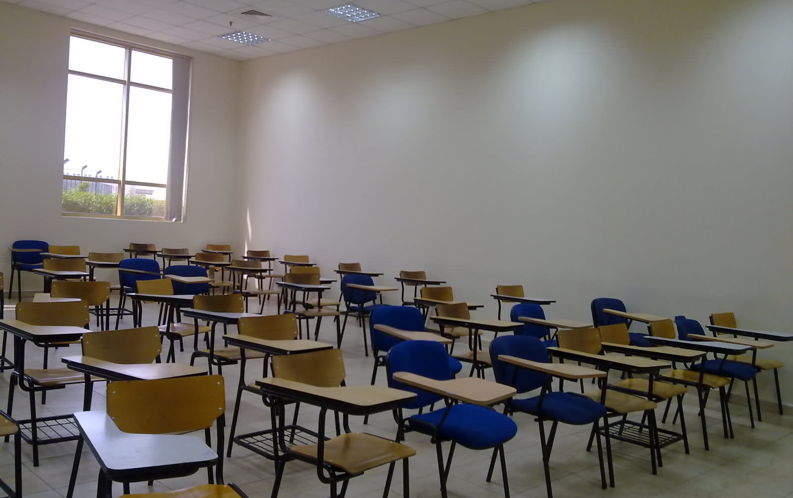 برنامه نیمسال تحصیلی اول ۱۴۰۱-۱۴۰۲ دانشکده منابع طبیعی علوم زمین
