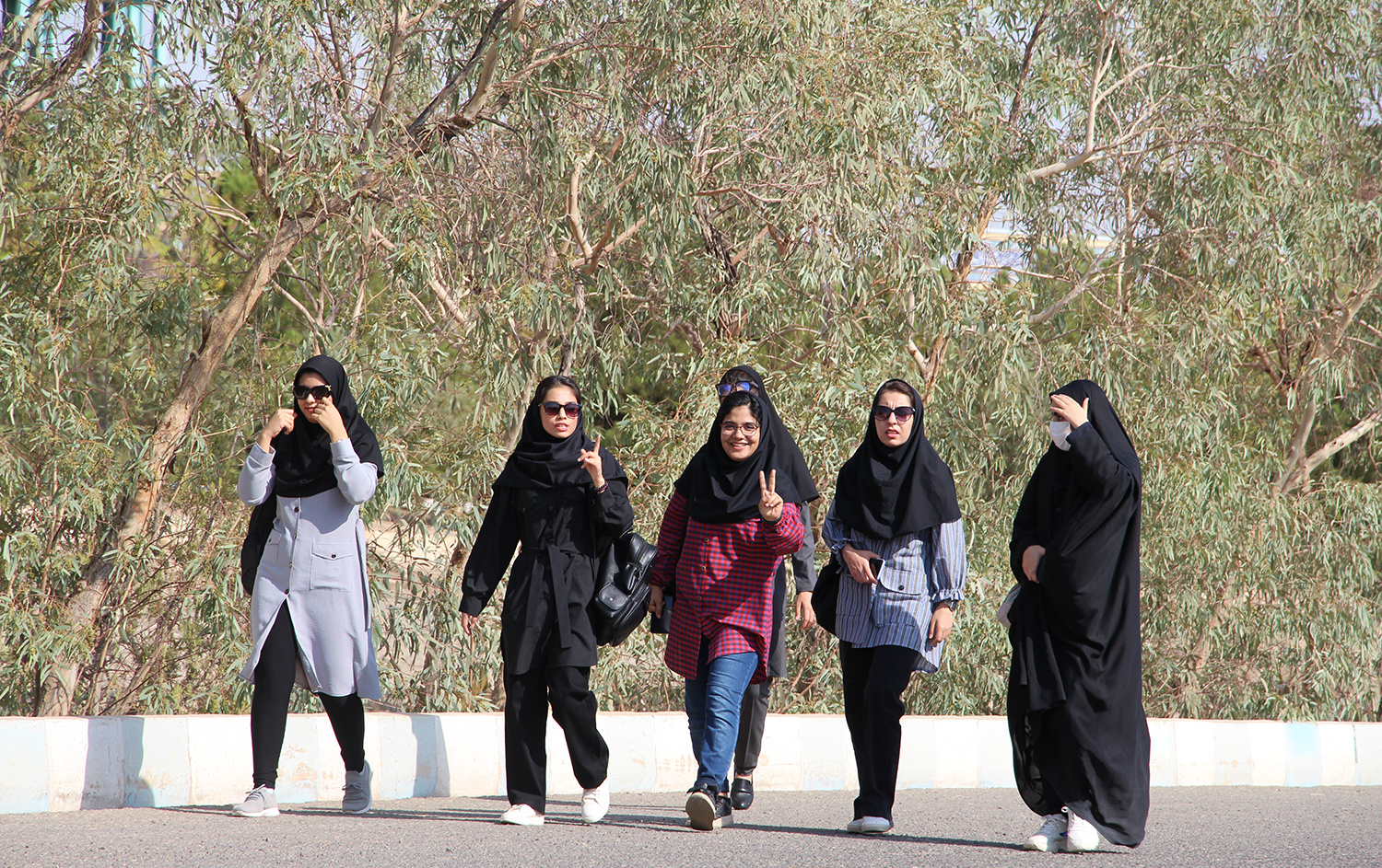 گزارش تصویری آغاز سال تحصیلی ۱۴۰۱ شور نشاط حضور دانشجویان دانشگاه کاشان