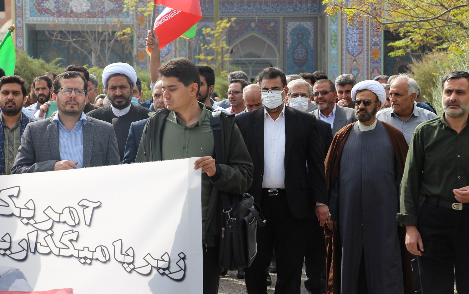 برگزاری مراسم یادبود شهدای مظلوم حمله تروریستی حرم مطهر شاهچراغ دانشگاه کاشان