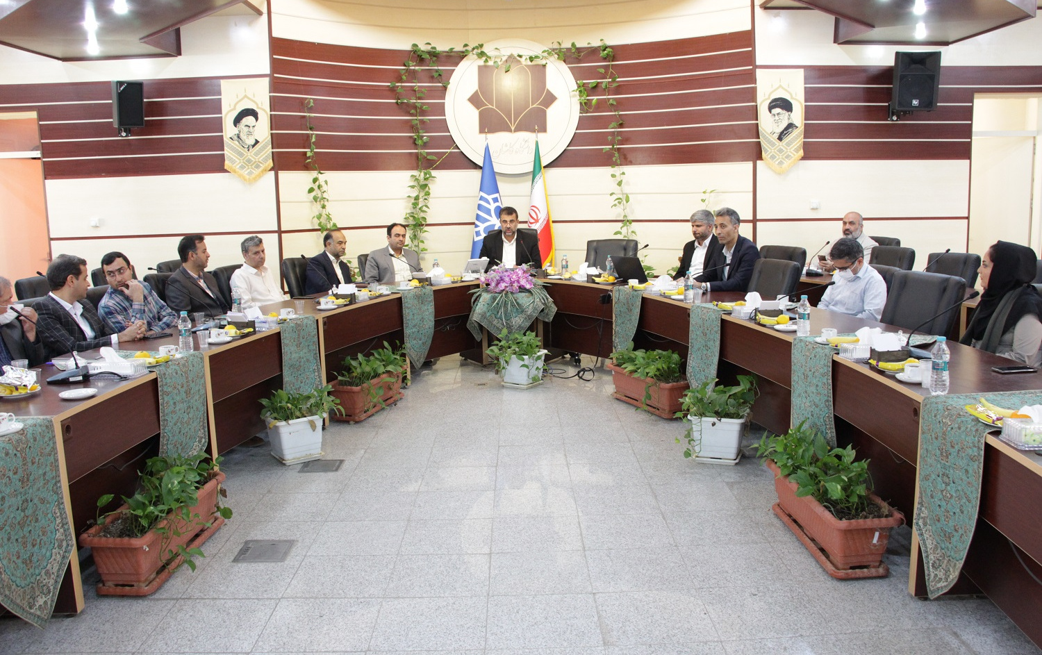 تجلیل پژوهشگران دو درصد برتر دانشگاه کاشان
