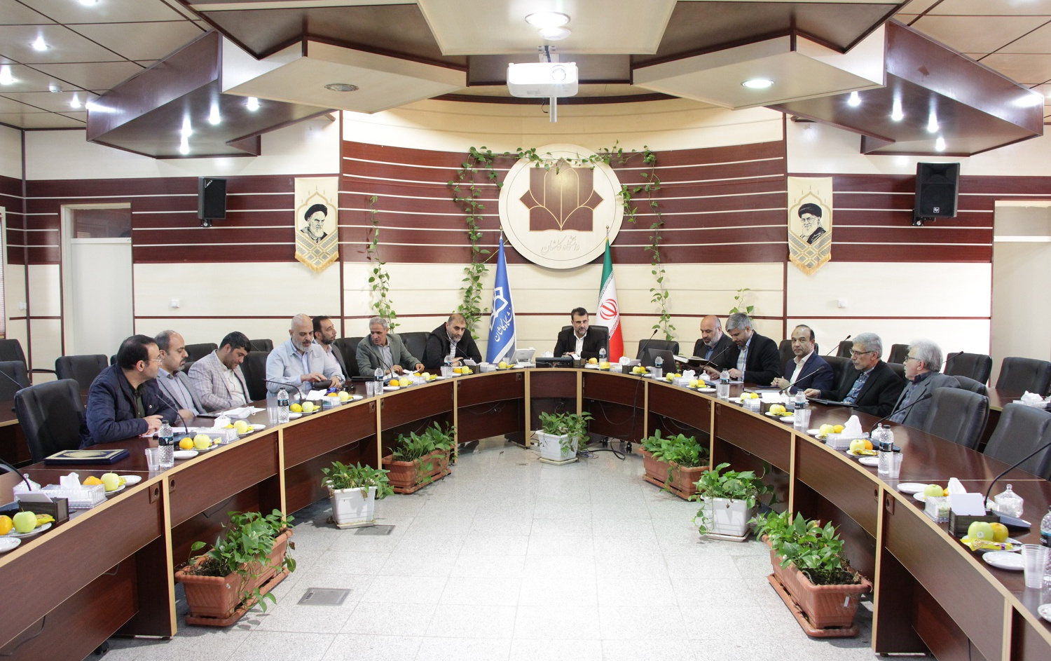 نشست رئیس دانشگاه کاشان مدیر عامل سایپا سیتروئن