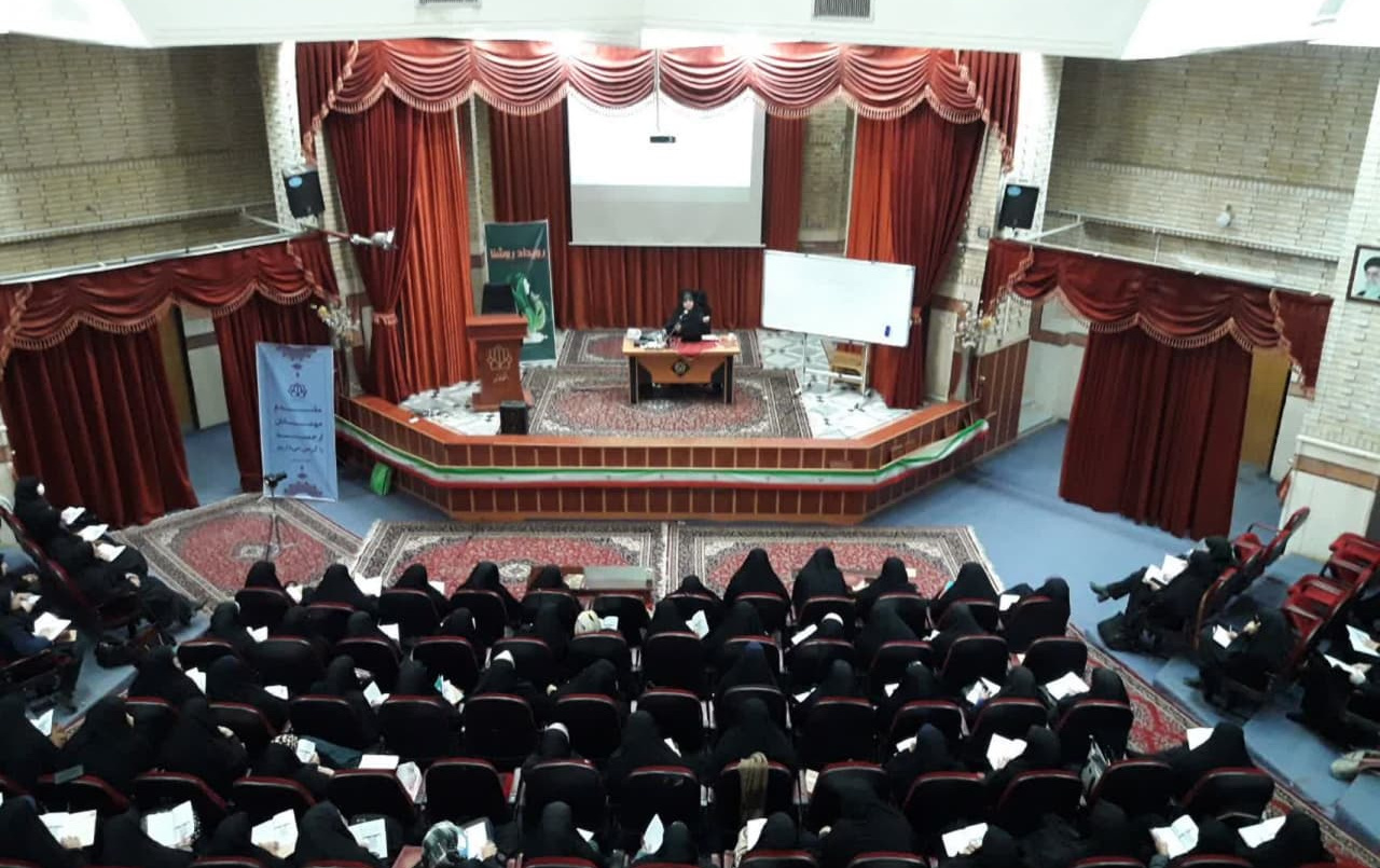 اولین رویداد روشنا حضور ۱۸۰ نفر فعالین شهرستان کاشان برگزار شد