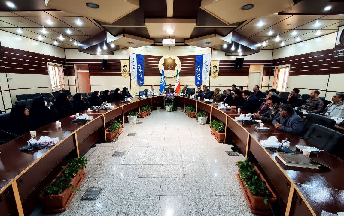 سیاست‌گذاری، برنامه‌ریزی اجرای امور دانشگاه باید حکیمانه باشد
