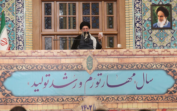 رهبر معظم انقلاب اسلامی اجتماع زائران مجاوران حرم مطهر رضوی علیه‌السلام: