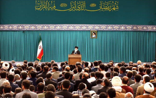 رهبر معظم انقلاب اسلامی محفل نورانی انس قرآن اولین روز ماه مبارک رمضان: