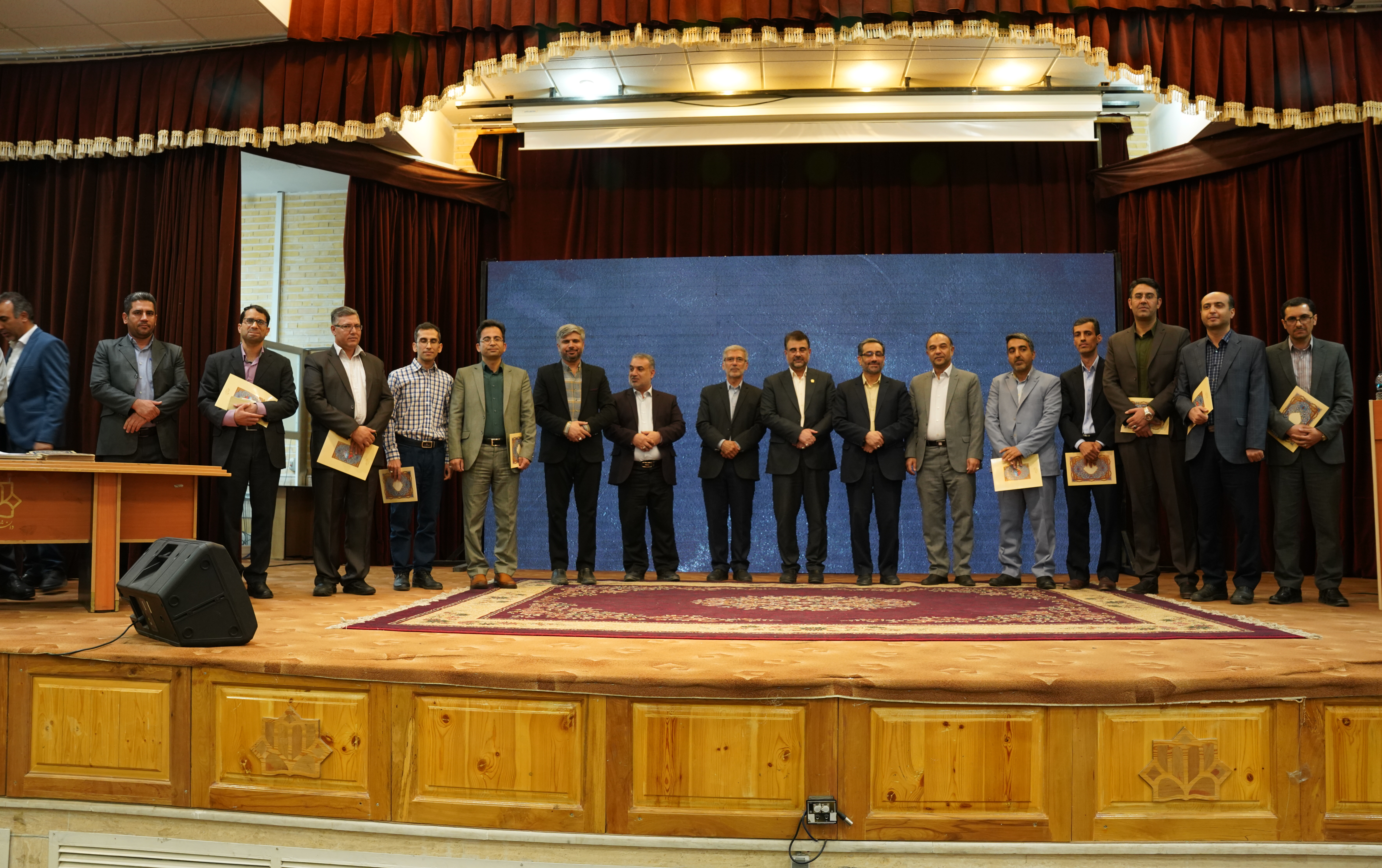 گزارش تصویری مراسم تقدیر اساتید نمونه آموزشی