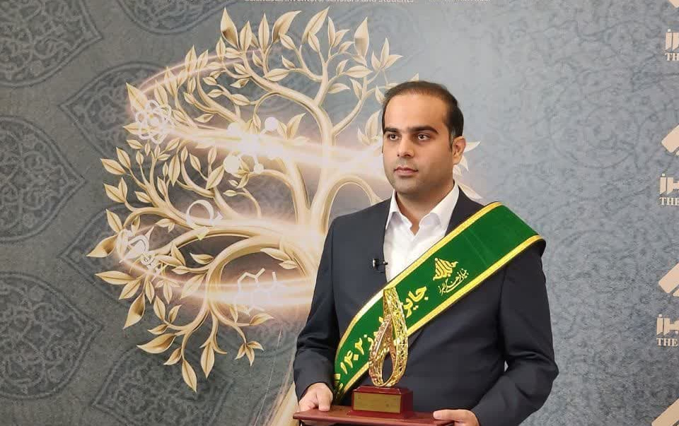 کسب جایزه البرز ۱۴۰۲ توسط دانش آموخته دانشکده مهندسی مکانیک دانشگاه کاشان