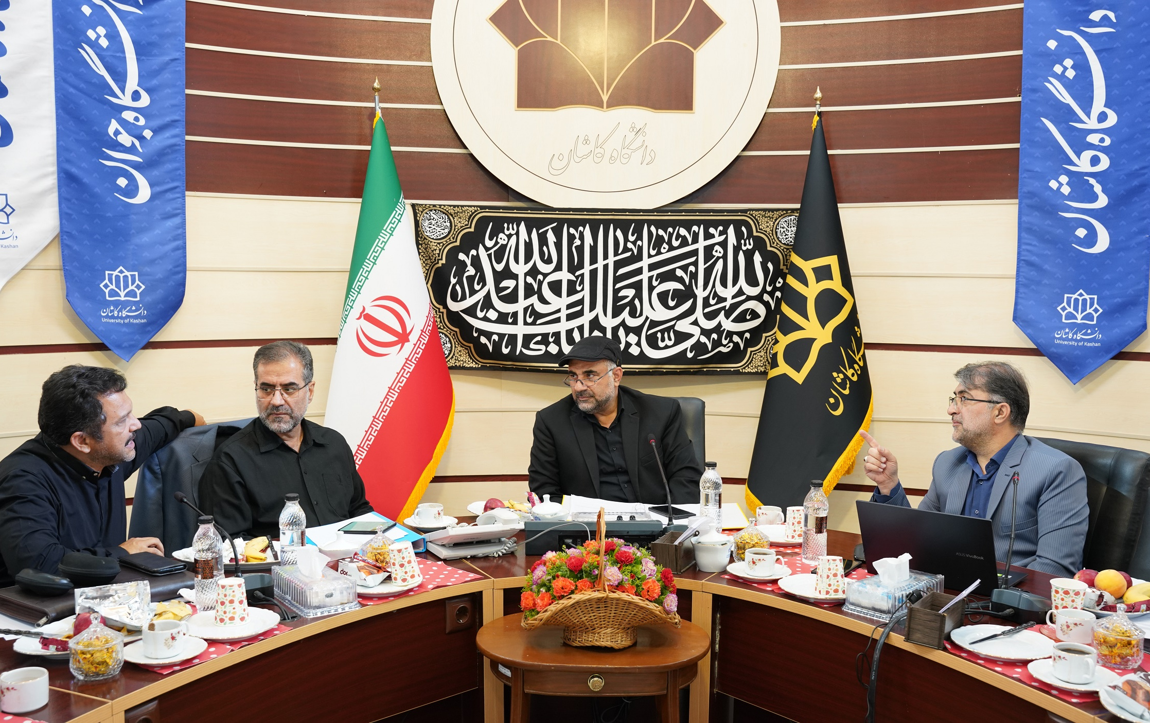 برگزاری بیست یکمین نشست کمیسیون دائمی هیات امنای دانشگاه کاشان