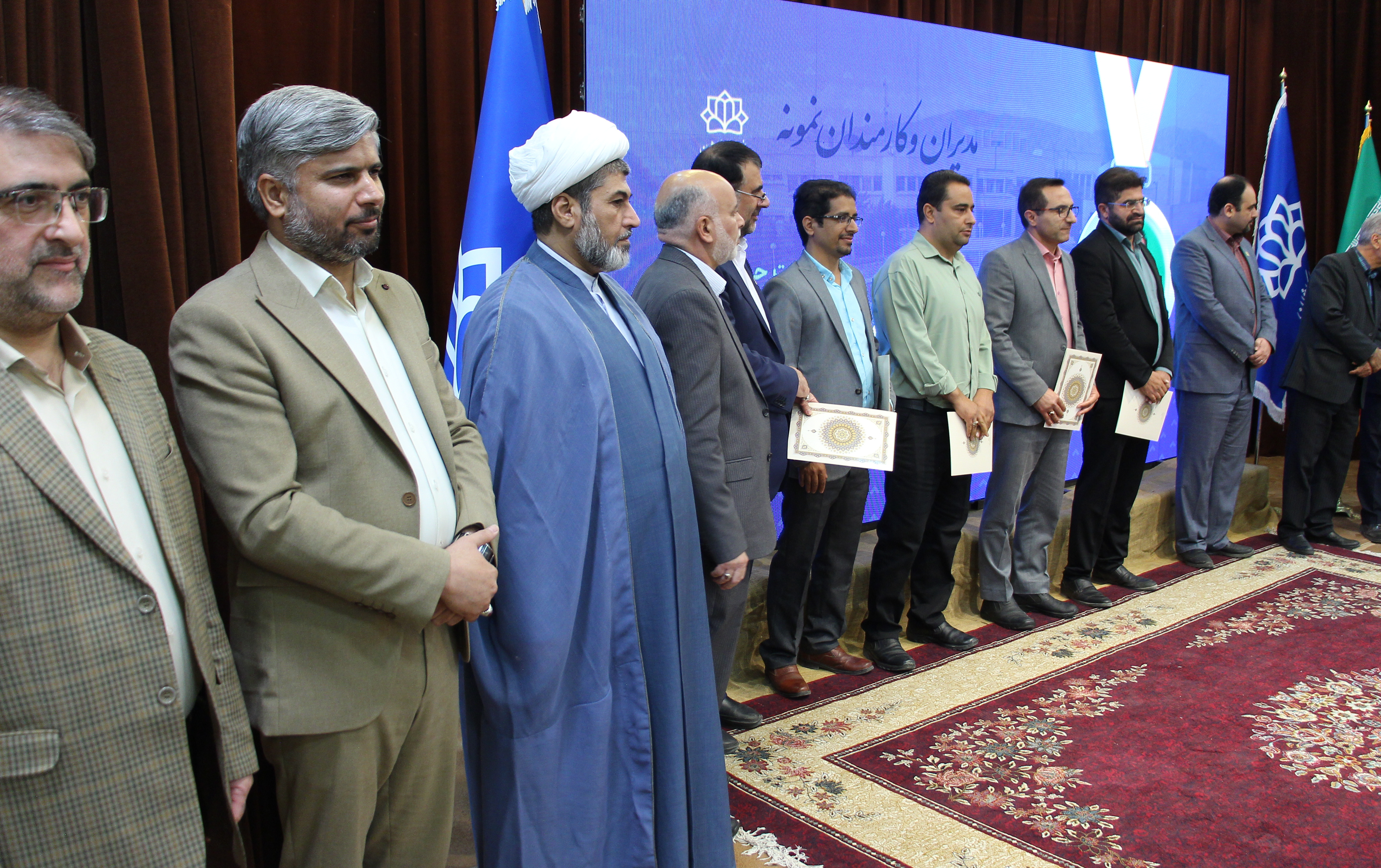 گزارش تصویری بزرگداشت روز کارمند