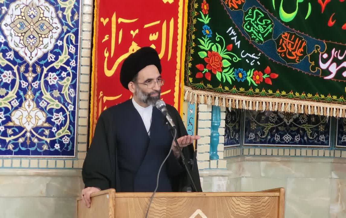 برگزاری اولین جلسه سلسله جلسات تفسیر قران کریم توسط حجتالاسلام والمسلمین حسینی مسجد دانشگاه کاشان
