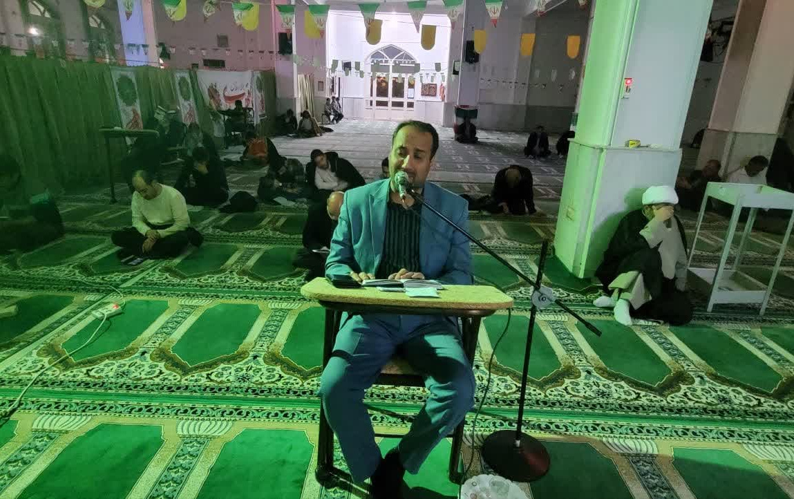 قرائت دعای کمیل مراسم احیا شب نیمه شعبان مسجد دانشگاه کاشان