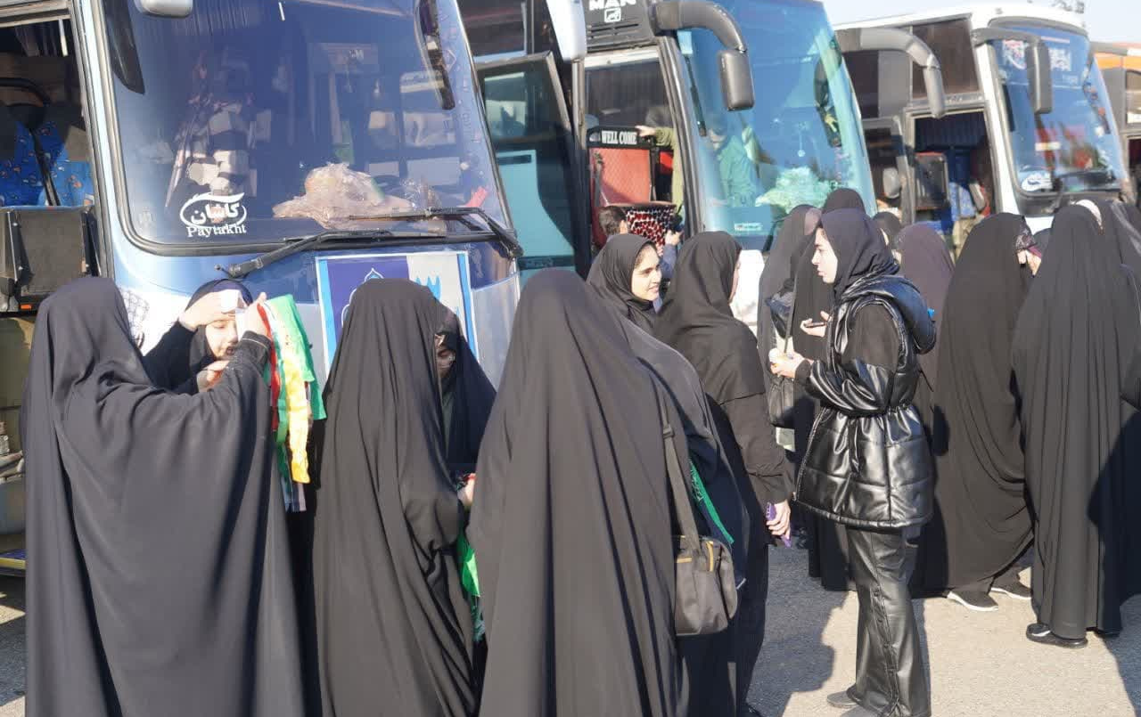 ۲۲۰ نفر دانشجویان دانشگاه کاشان راهی سفر راهیان نور شدند