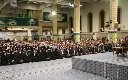 رهبر معظم انقلاب اسلامی دیدار هزاران نفر معلمان فرهنگیان سراسر کشور تبیین کردند: