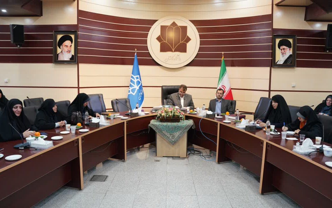 نقش بانوان دانشگاه ستودنی