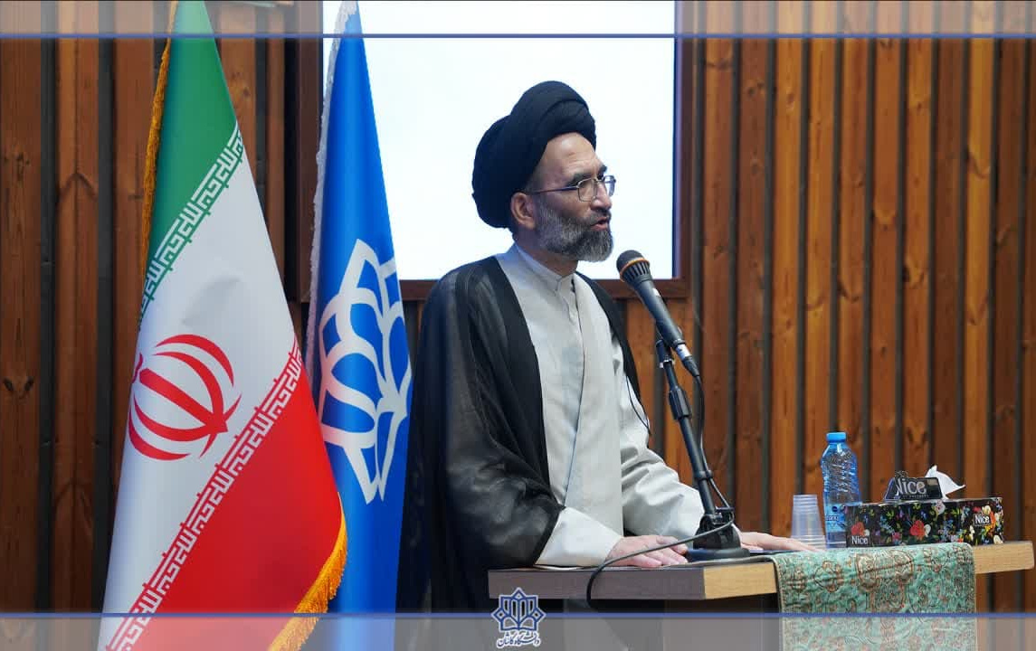 امام جمعه کاشان: امامزادگان کانون ایمان هستند