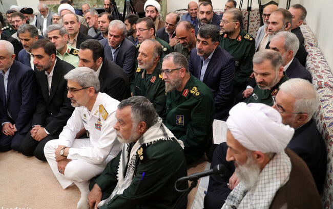 رهبر معظم انقلاب دیدار دستاندرکاران برگزاری کنگره بزرگداشت شهدای مازندران تبیین کردند: