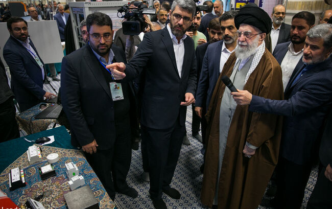 رهبر معظم انقلاب بازدید نمایشگاه «پیشگامان پیشرفت»: