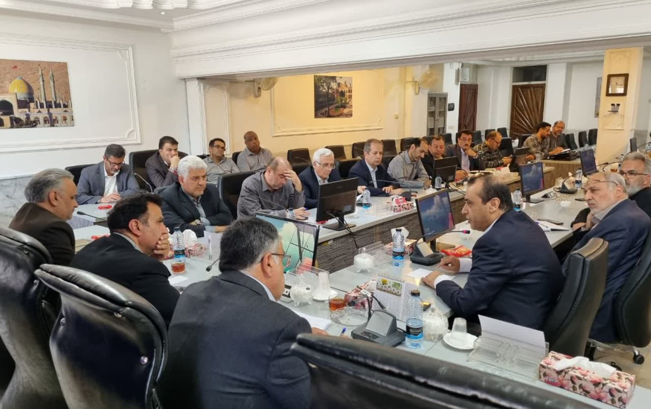 اولین جلسه هماهنگی هم‌اندیشی برای تحقق شعار سال «سرمایه‌گذاری برای تولید» حضور رئیس دانشگاه کاشان