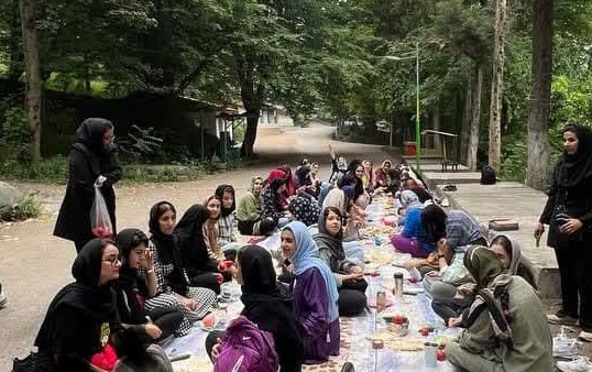 اردوی تفریحی ورزشی جنگل نوردی شمال شهر آمل حال برگزاری می باشد