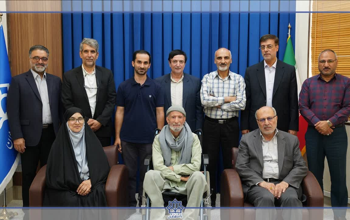 حضور هنرمند جانباز حسین نوری همسرش دکتر نادیا مفتونی دانشگاه کاشان