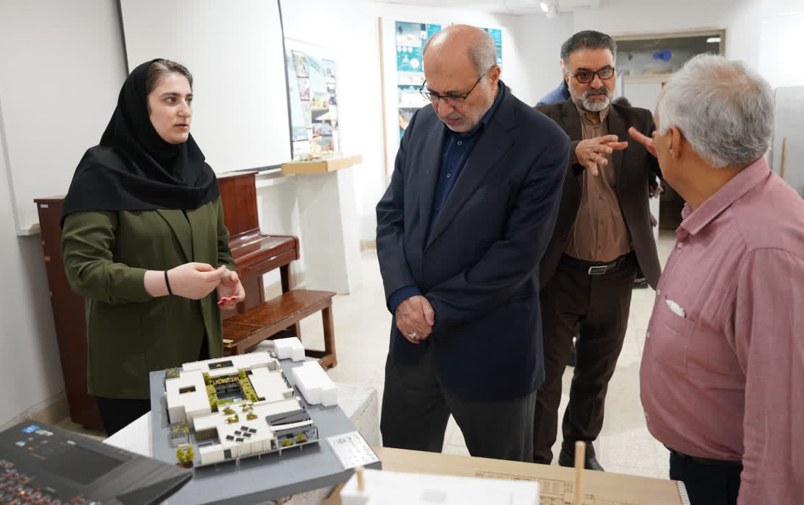 برگزاری نمایشگاه طراحی مرکز کارآفرینی - نوآوری تجاری سازی دانشگاه کاشان