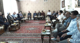 حضور  در بیت مرحوم حاج محمد موتمن عضو هیات مدیره ستاد توسعه دانشگاه کاشان برای عرض تسلیت