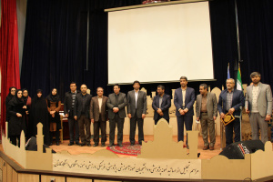 اساتید نمونه پژوهشی و دانشجویان نمونه پژوهشی، آموزشی، فرهنگی و نمونه دانشگاه کاشان تجلیل شدند