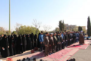 گزارش تصویری اقامه نماز باران در دانشگاه کاشان