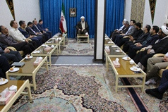 دیدار هیات رئیسه و مسئولان دانشگاه کاشان با حضرت آیت الله نمازی در آغازین روزهای سال تحصیلی جدید