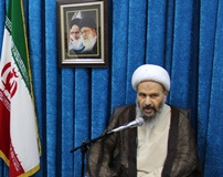 نماینده ولی فقیه و امام جمعه کاشان: معرفت الله چراغ راه هدایت بشر است