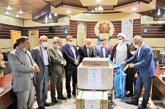 رونمایی از دستگاه ونتیلاتور اهدایی خیر ارجمند مهندس علی سعیدی به شبکه بهداشت و درمان کاشان