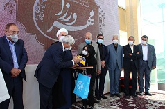 گزارش تصویری مراسم افتتاح، تکمیل و کلنگ زنی ۹ طرح آموزشی، رفاهی و خدماتی در دانشگاه کاشان