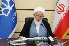 امام جمعه کاشان: استادان و نخبگان سرمایه های عظیم انسانی جامعه اسلامی هستند