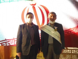 اعطای نشان سیلک در بخش علم به استاد ریاضی دانشگاه کاشان
