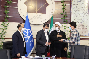 تجلیل رئیس دانشگاه کاشان از دانشجویان  اردوی جهادی شهید حججی