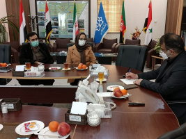 نشست رئیس دانشگاه کاشان با  مدیر عامل شرکت باریج اسانس