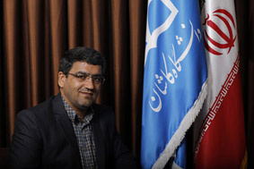 تقدیر معاون رئیس جمهور و وزیر علوم از دکتر شیخ زاده استاد برگزیده طرح شاهد دانشگاه کاشان