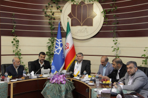 حضور مدیرعامل گروه خودروسازی سایپا در دانشگاه کاشان و برگزاری نشست مشترک کاری