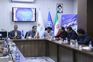 نشست معاون وزیر صمت و دبیر ستاد تسهیل و رفع موانع تولید کشور با صنعتگران و واحدهای تولیدی منطقه کاشان