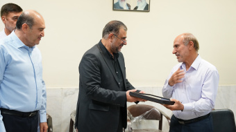 تقدیر از دکتر دشت بزرگی مترجم کتاب کشف المُراد فی شَرح تجریدِ الاِعتِقاد